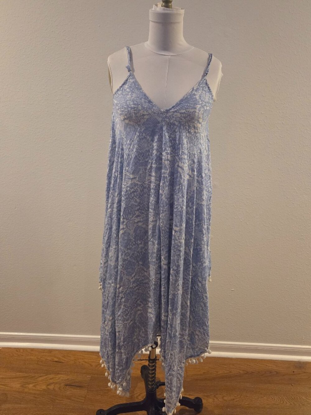 Blue & White Printed Boho Handkerchief Hem Dress Size Large